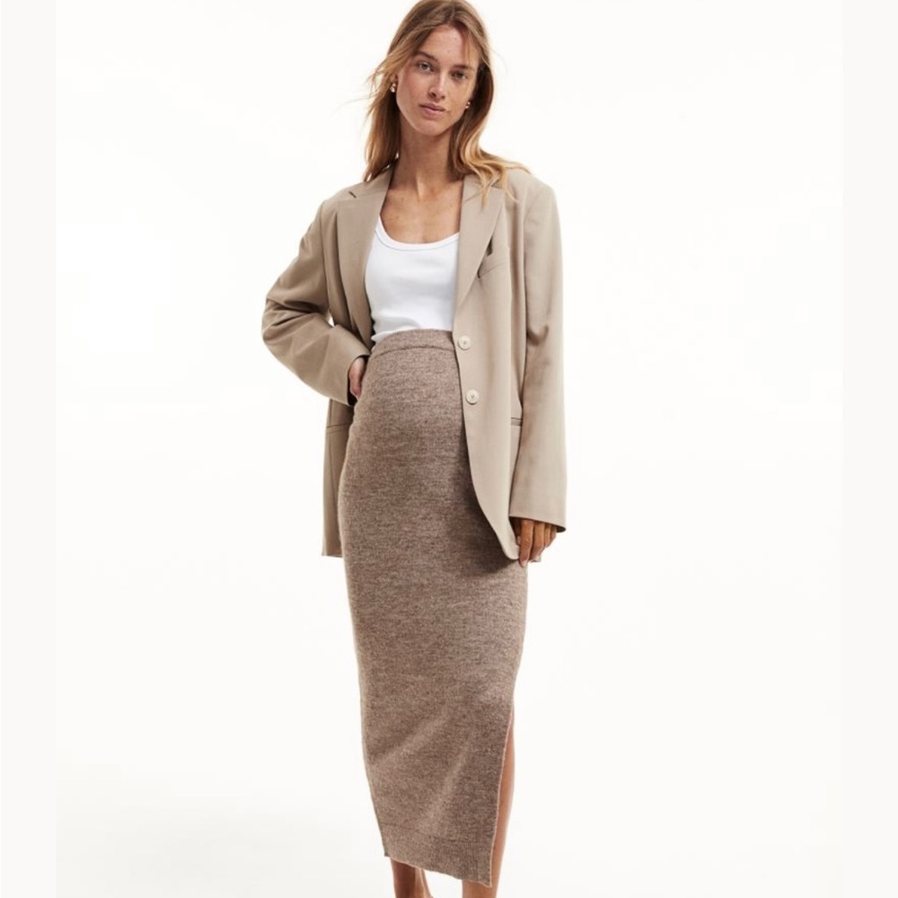 Maternity knit skirt